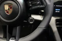 Porsche Taycan din 2025 cu 0 km - oferta POR127621 - foto 18