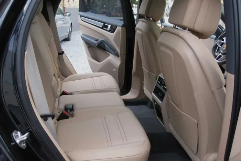 Porsche Cayenne din 2022 cu 79.000 km - oferta POR127623 - foto 10