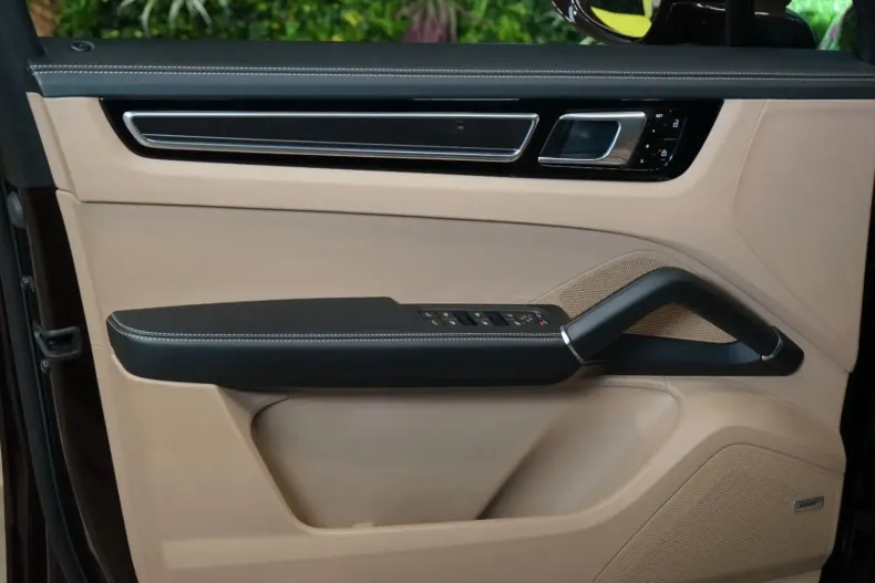 Porsche Cayenne din 2020 cu 68.930 km - oferta POR127629 - foto 9