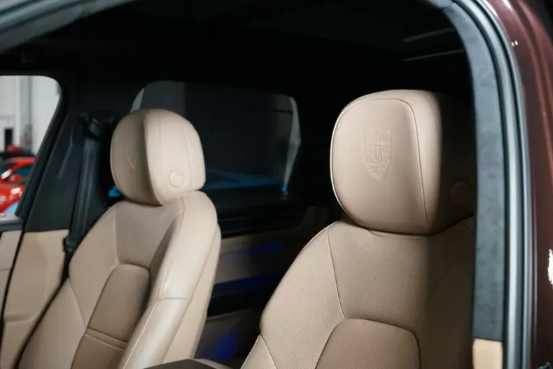 Porsche Cayenne din 2020 cu 68.930 km - oferta POR127629 - foto 12