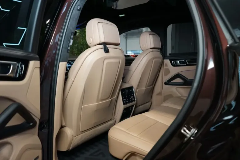 Porsche Cayenne din 2020 cu 68.930 km - oferta POR127629 - foto 13