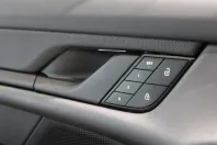 Porsche Taycan din 2025 cu 2.830 km - oferta POR127635 - foto 16