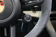 Porsche Taycan din 2025 cu 0 km - oferta POR127638 - foto 12