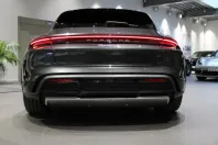 Porsche Taycan din 2024 cu 200 km - oferta POR127640 - foto 6