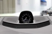 Porsche Taycan din 2024 cu 200 km - oferta POR127640 - foto 11