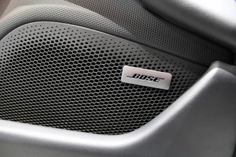 Porsche Taycan din 2024 cu 200 km - oferta POR127640 - foto 14