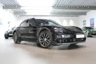 Porsche Taycan din 2025 cu 200 km - oferta POR127647 - foto 1