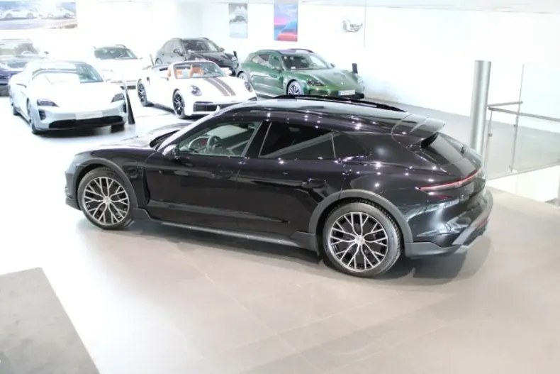 Porsche Taycan din 2025 cu 200 km - oferta POR127647 - foto 5