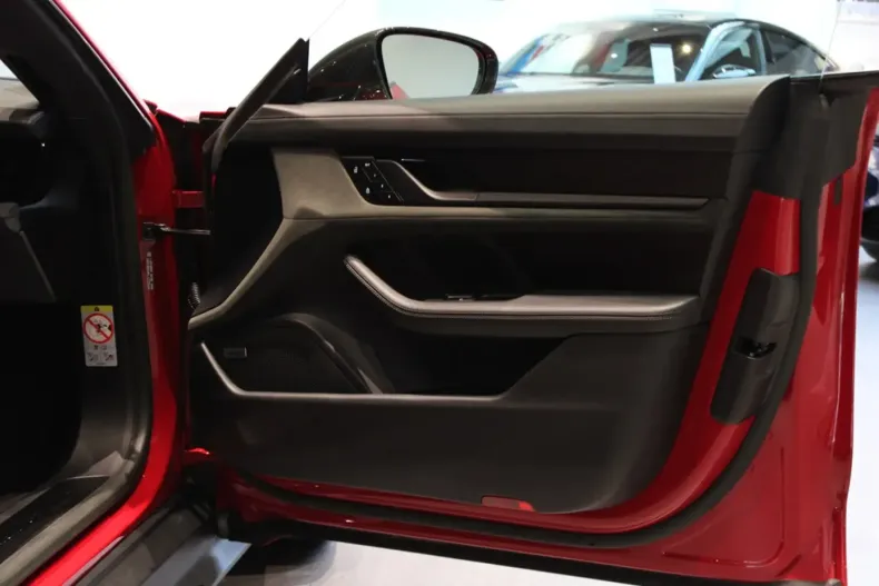 Porsche Taycan din 2022 cu 44.450 km - oferta POR127649 - foto 9