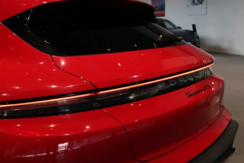 Porsche Taycan din 2022 cu 44.450 km - oferta POR127649 - foto 17