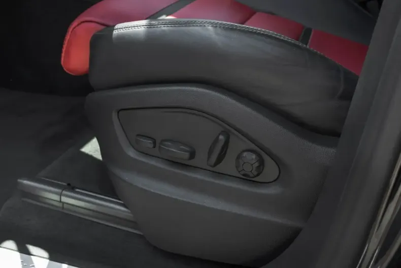 Porsche Cayenne din 2022 cu 67.990 km - oferta POR127652 - foto 21