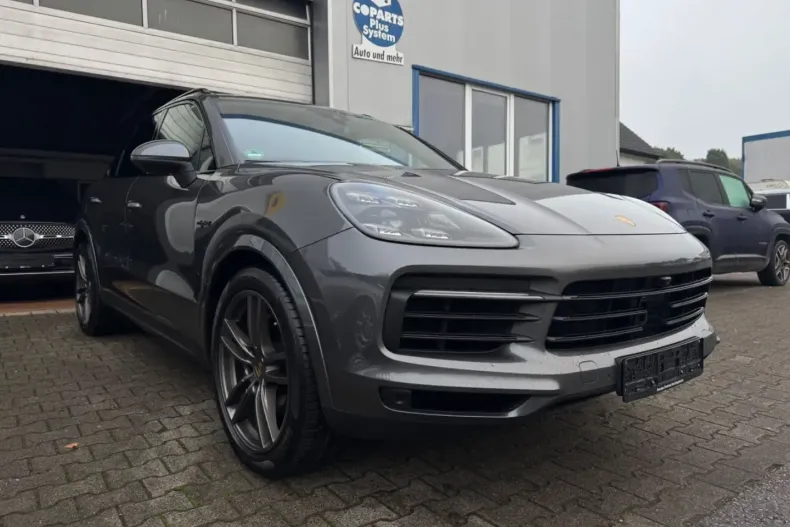 Porsche Cayenne din 2020 cu 64.900 km - oferta POR127653 - foto 2