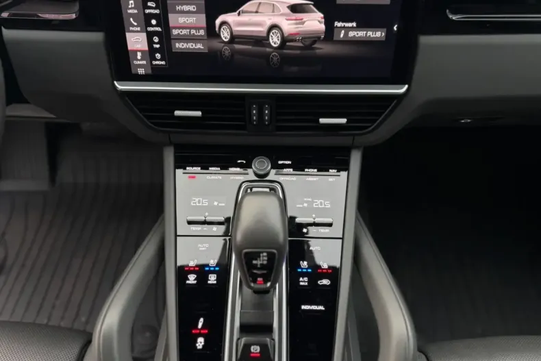 Porsche Cayenne din 2020 cu 64.900 km - oferta POR127653 - foto 11