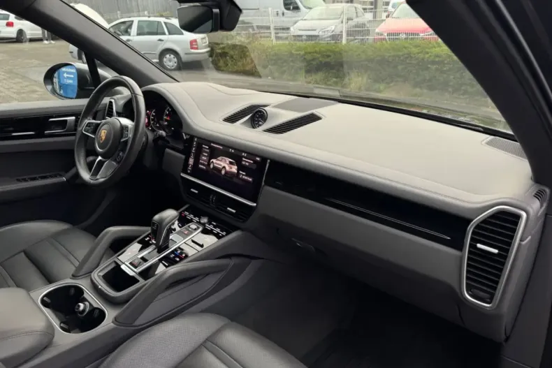 Porsche Cayenne din 2020 cu 64.900 km - oferta POR127653 - foto 14