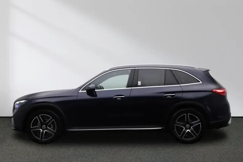 Mercedes-Benz GLC 300 din 2024 cu 11.500 km - oferta MER127654 - foto 2