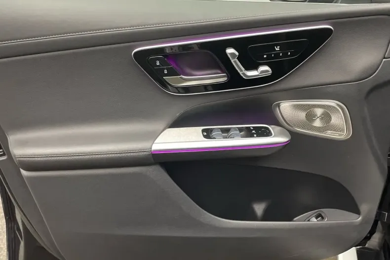 Mercedes-Benz GLC 300 din 2024 cu 11.500 km - oferta MER127654 - foto 12