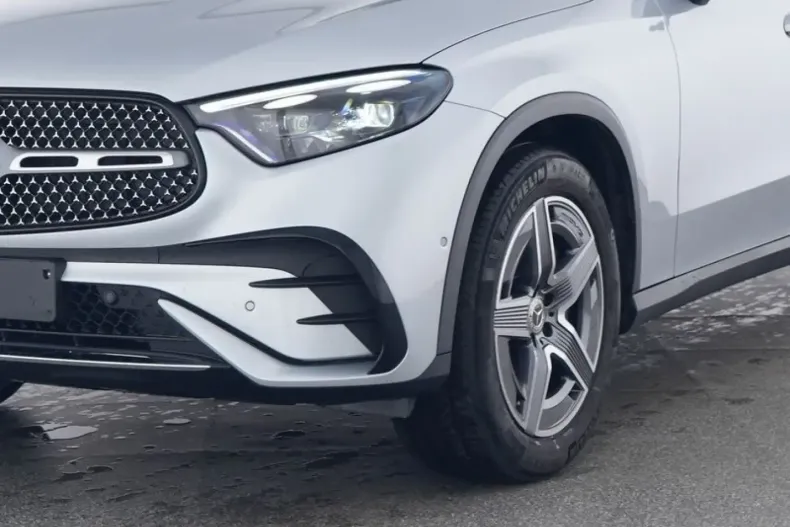 Mercedes-Benz GLC 300 din 2024 cu 11.650 km - oferta MER127668 - foto 3