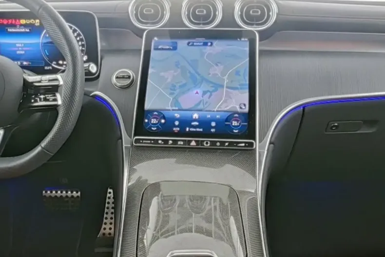 Mercedes-Benz GLC 300 din 2024 cu 10.963 km - oferta MER127669 - foto 4