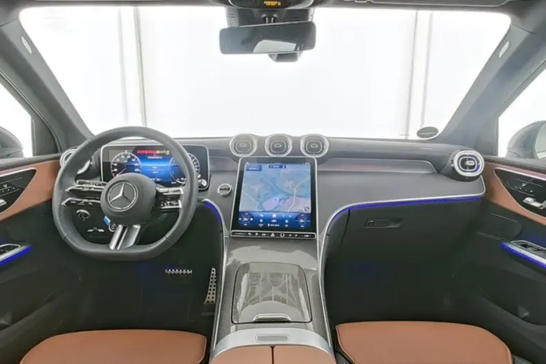 Mercedes-Benz GLC 300 din 2024 cu 10.963 km - oferta MER127669 - foto 6