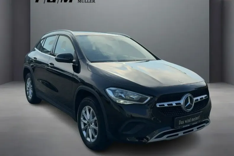 Mercedes-Benz GLA 250 din 2021 cu 45.860 km - oferta MER127675 - foto 4