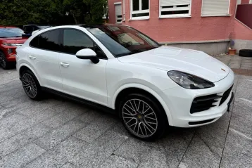 Porsche Cayenne din 2021 - oferta POR127686