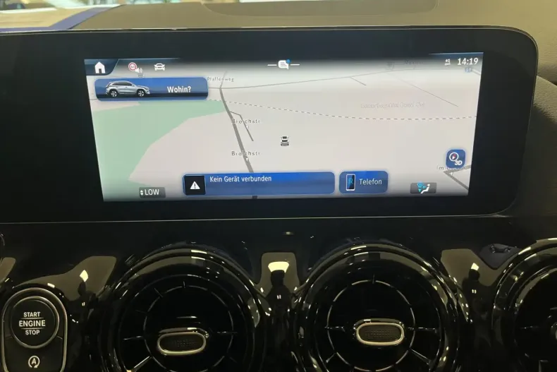 Mercedes-Benz GLA 180 din 2023 cu 19.506 km - oferta MER127692 - foto 21