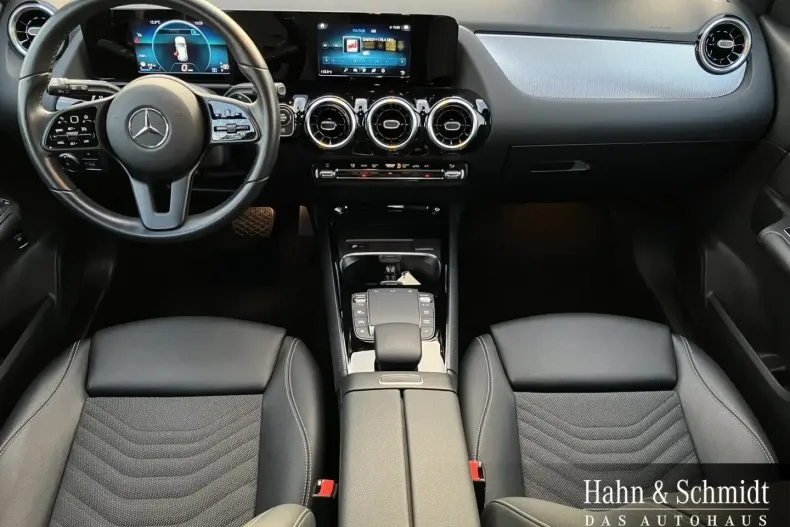Mercedes-Benz GLA 200 din 2020 cu 25.212 km - oferta MER127695 - foto 6