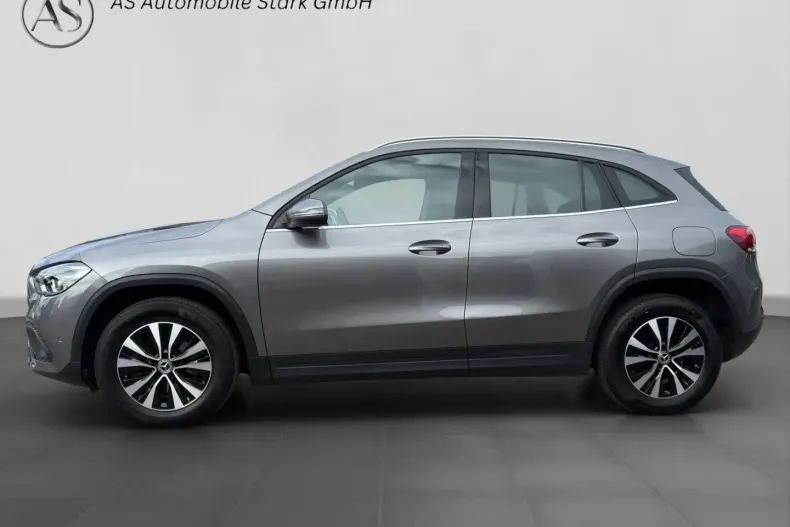 Mercedes-Benz GLA 200 din 2022 cu 40.000 km - oferta MER127696 - foto 2