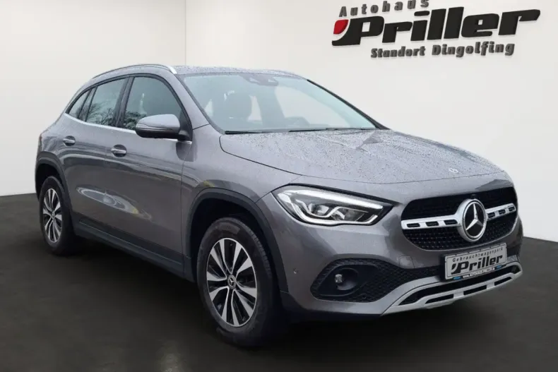 Mercedes-Benz GLA 250 din 2020 cu 45.583 km - oferta MER127698 - foto 2
