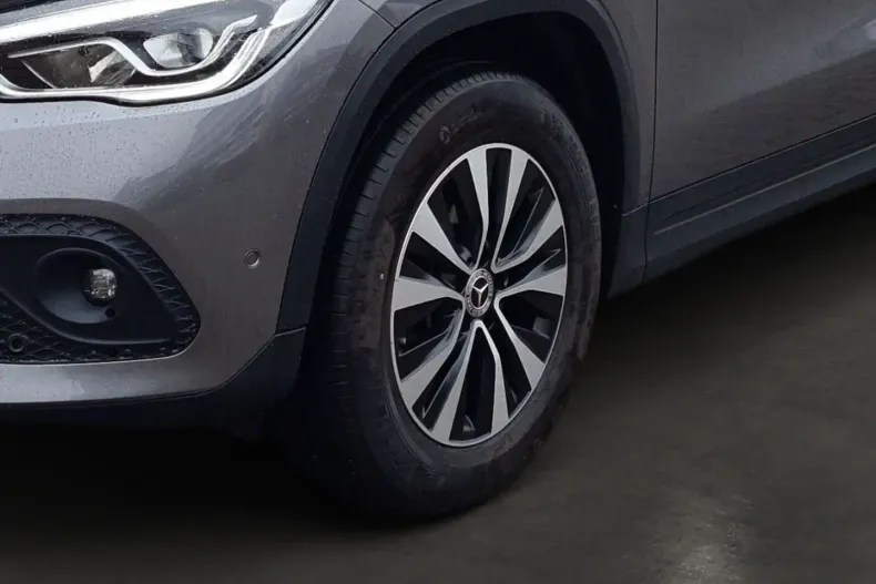 Mercedes-Benz GLA 250 din 2020 cu 45.583 km - oferta MER127698 - foto 6