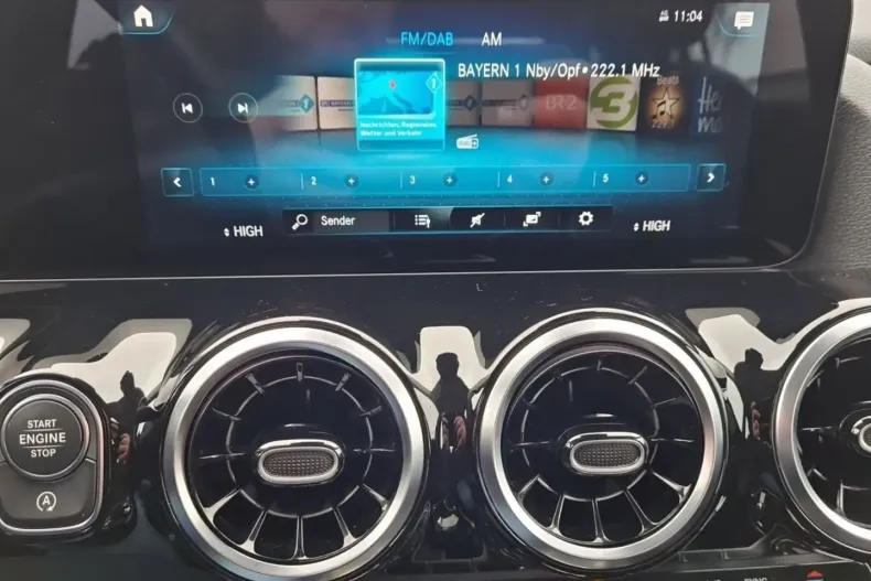 Mercedes-Benz GLA 250 din 2020 cu 45.583 km - oferta MER127698 - foto 20