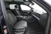 Volkswagen Touareg din 2024 cu 19.874 km - oferta VOL127702 - foto 9