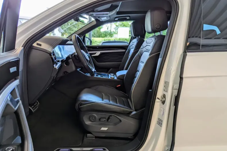 Volkswagen Touareg din 2024 cu 16.667 km - oferta VOL127709 - foto 10