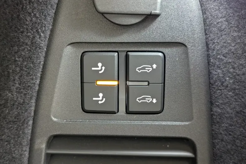 Volkswagen Touareg din 2024 cu 16.667 km - oferta VOL127709 - foto 13