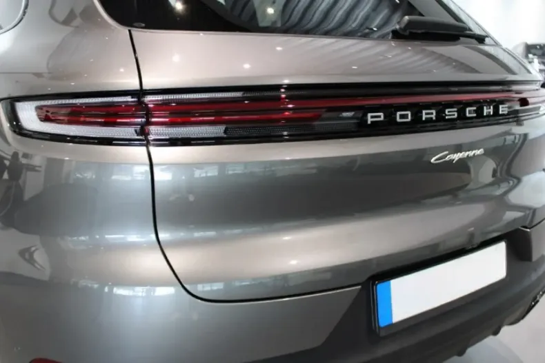 Porsche Cayenne din 2024 cu 9.370 km - oferta POR127727 - foto 5