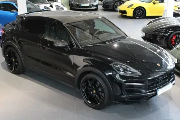 Porsche Cayenne din 2023 - oferta POR127728