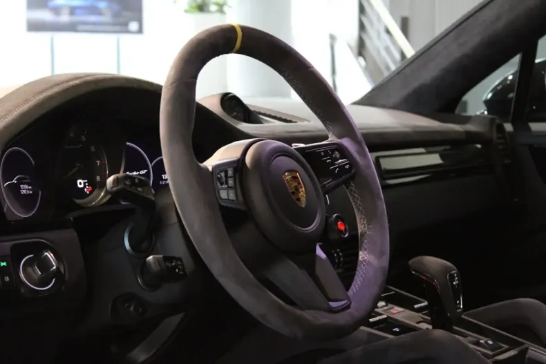 Porsche Cayenne din 2023 cu 15.200 km - oferta POR127728 - foto 13