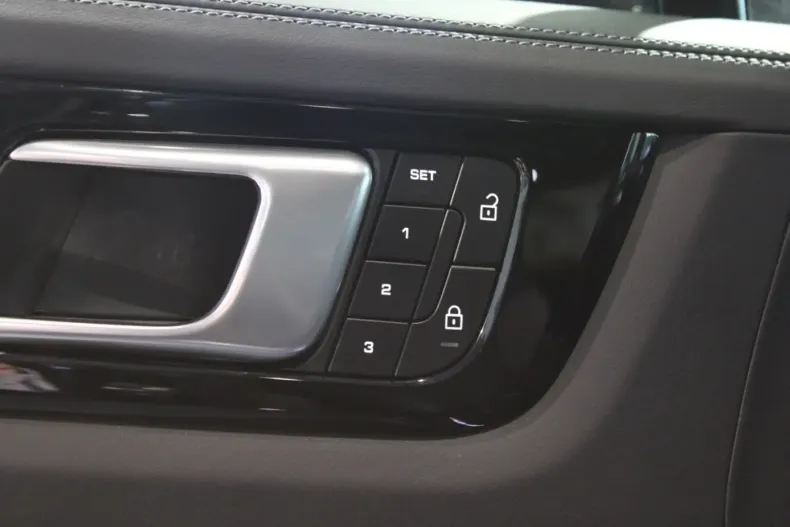 Porsche Cayenne din 2023 cu 15.200 km - oferta POR127728 - foto 18