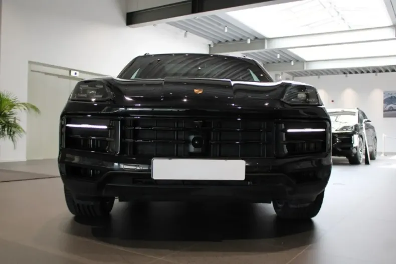 Porsche Cayenne din 2025 cu 7.110 km - oferta POR127731 - foto 2