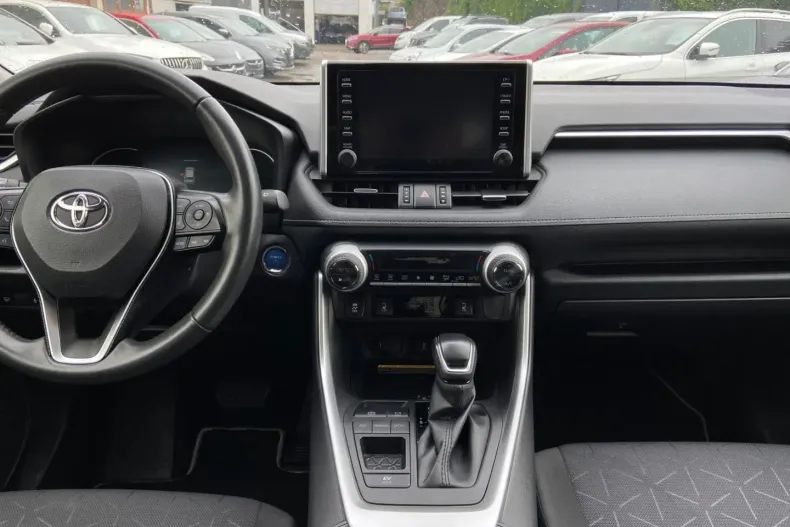 Toyota RAV4 din 2020 cu 65.766 km - oferta TOY127739 - foto 10