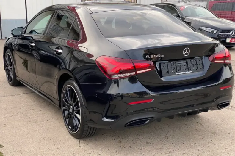 Mercedes-Benz A 250 din 2021 cu 48.967 km - oferta MER127752 - foto 6