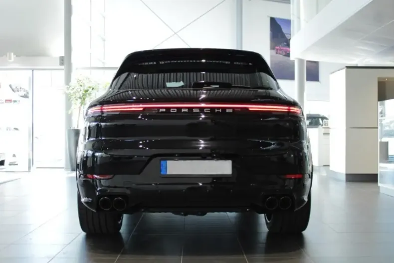 Porsche Cayenne din 2025 cu 3.600 km - oferta POR127753 - foto 5
