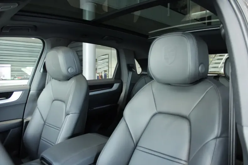 Porsche Cayenne din 2025 cu 0 km - oferta POR127756 - foto 4