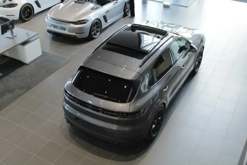 Porsche Cayenne din 2025 cu 0 km - oferta POR127756 - foto 9