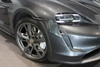 Porsche Taycan din 2022 cu 46.650 km - oferta POR127757 - foto 6