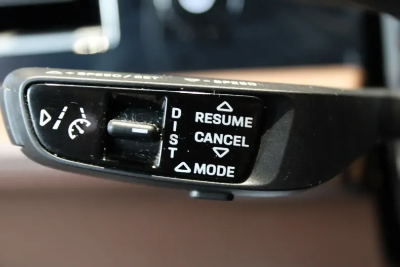 Porsche Taycan din 2022 cu 46.650 km - oferta POR127757 - foto 13