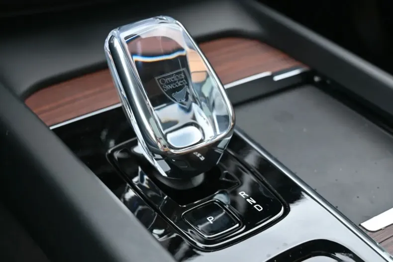 Volvo XC60 din 2024 cu 28.700 km - oferta VOL127758 - foto 28