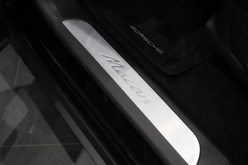 Porsche Macan din 2025 cu 1.990 km - oferta POR127759 - foto 19