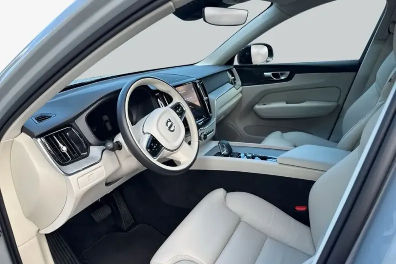 Volvo XC60 din 2024 cu 14.947 km - oferta VOL127760 - foto 2