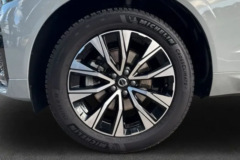 Volvo XC60 din 2024 cu 14.947 km - oferta VOL127760 - foto 7